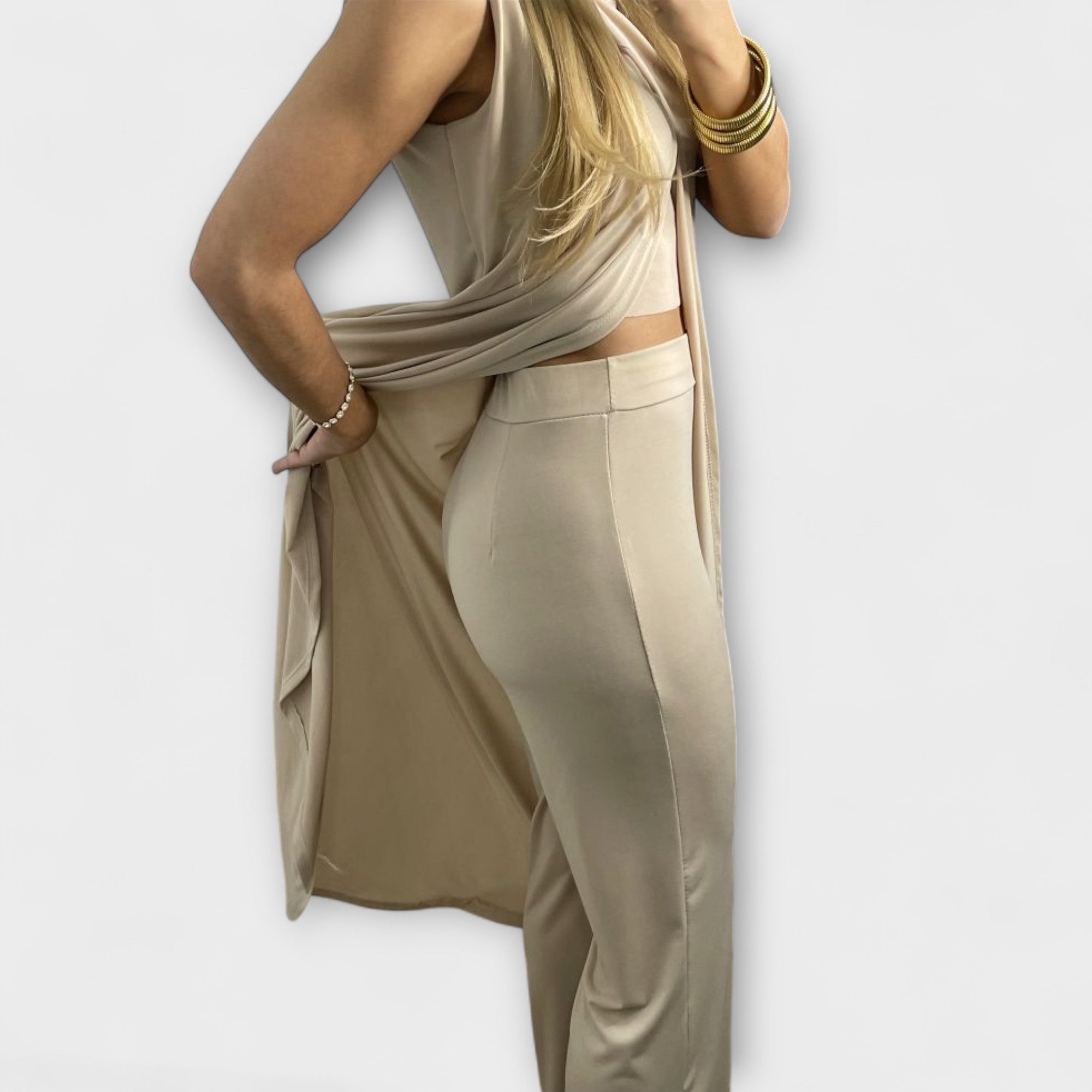 Fally – Stylowy i wygodny komplet na każdą okazję