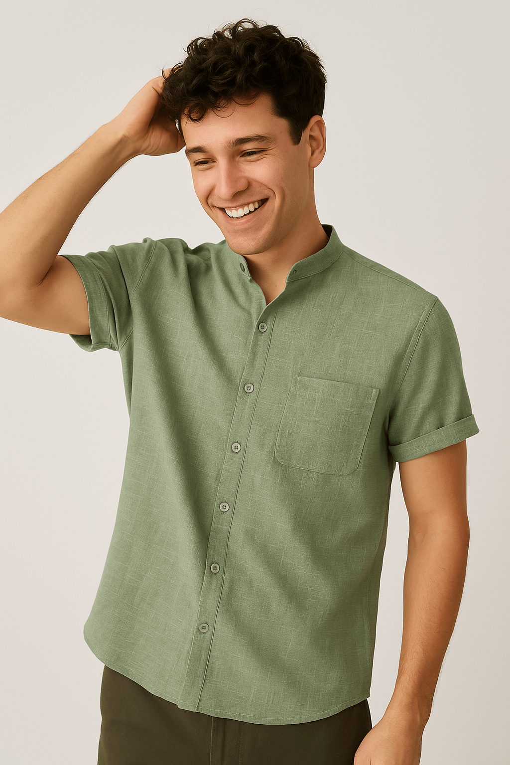 Koszula James z krótkim rękawem, stójką i kieszenią na piersi